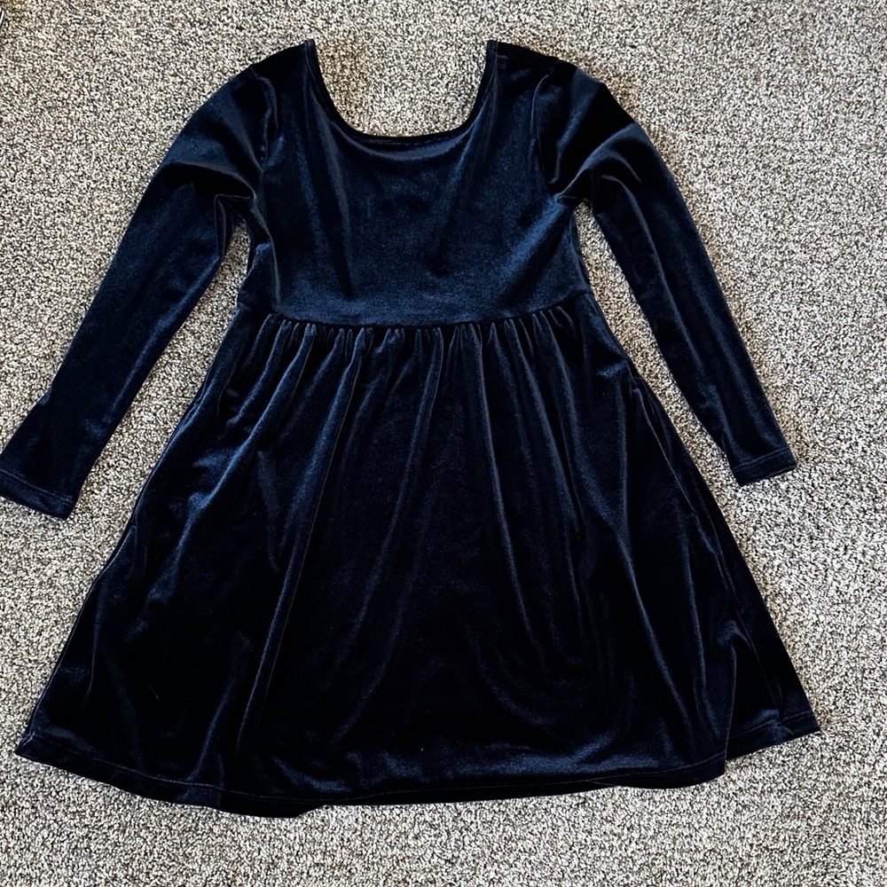 Girls Old Navy velvet dress size 8